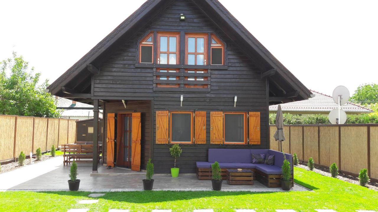 Velence Korzó Pihenőház Kapolnasnyek Esterno foto
